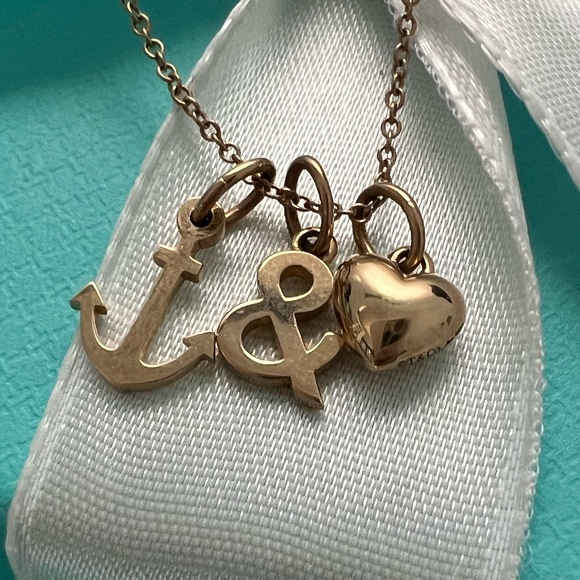 Tiffany & Co. Anchor & Heart 18k Rose Gold Necklace (retired) - Picture 3 of 9